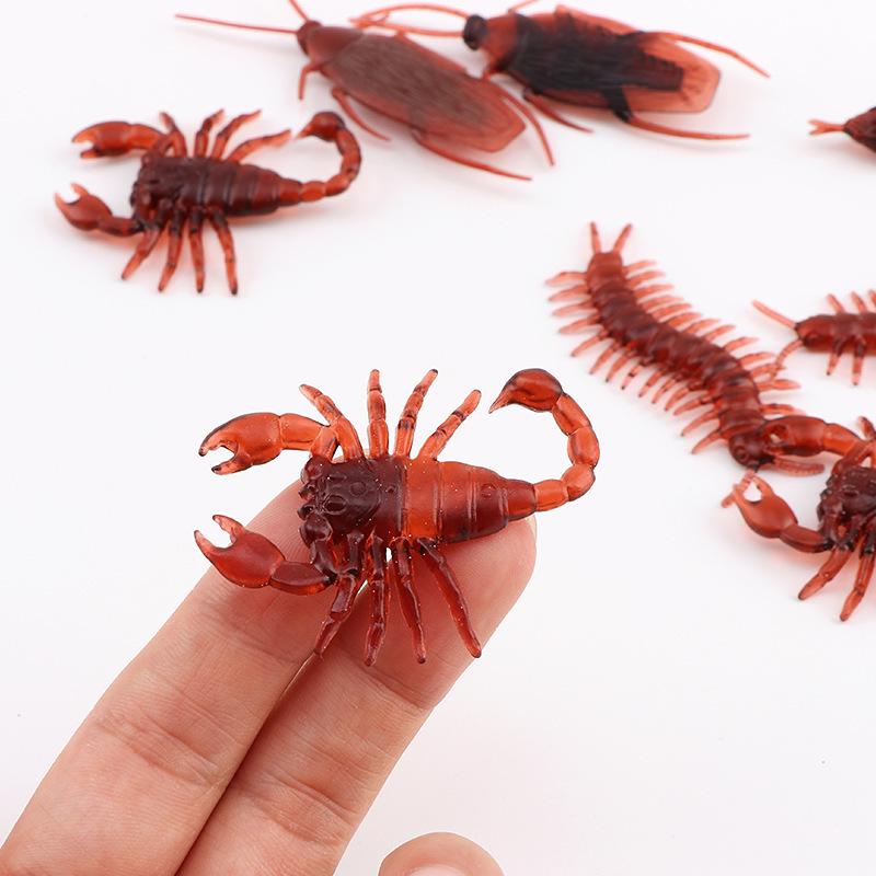 Realistic Insect Prank Toys: Cockroach, Centipede, and Scorpion for Funny Halloween Scares
