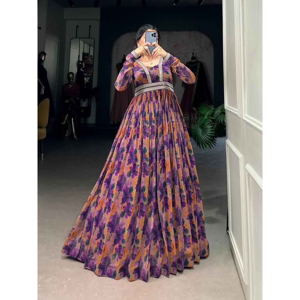 Kleiderkollektion  Florale Finesse mit einem Georgette-Hauch