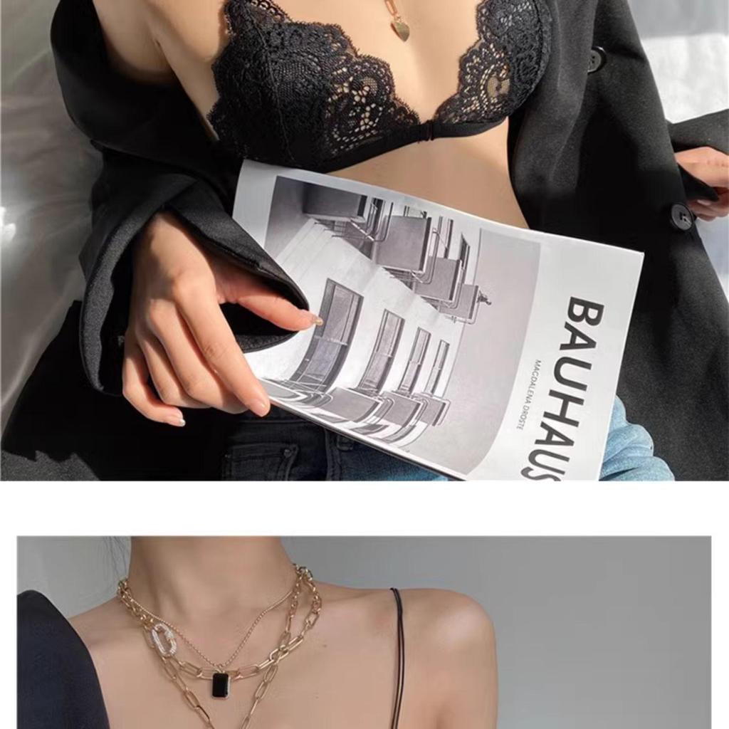 Dámská bezdrátová ultratenká podprsenka s trojúhelníčkovými košíčky z francouzské krajky se zapínáním vpředu