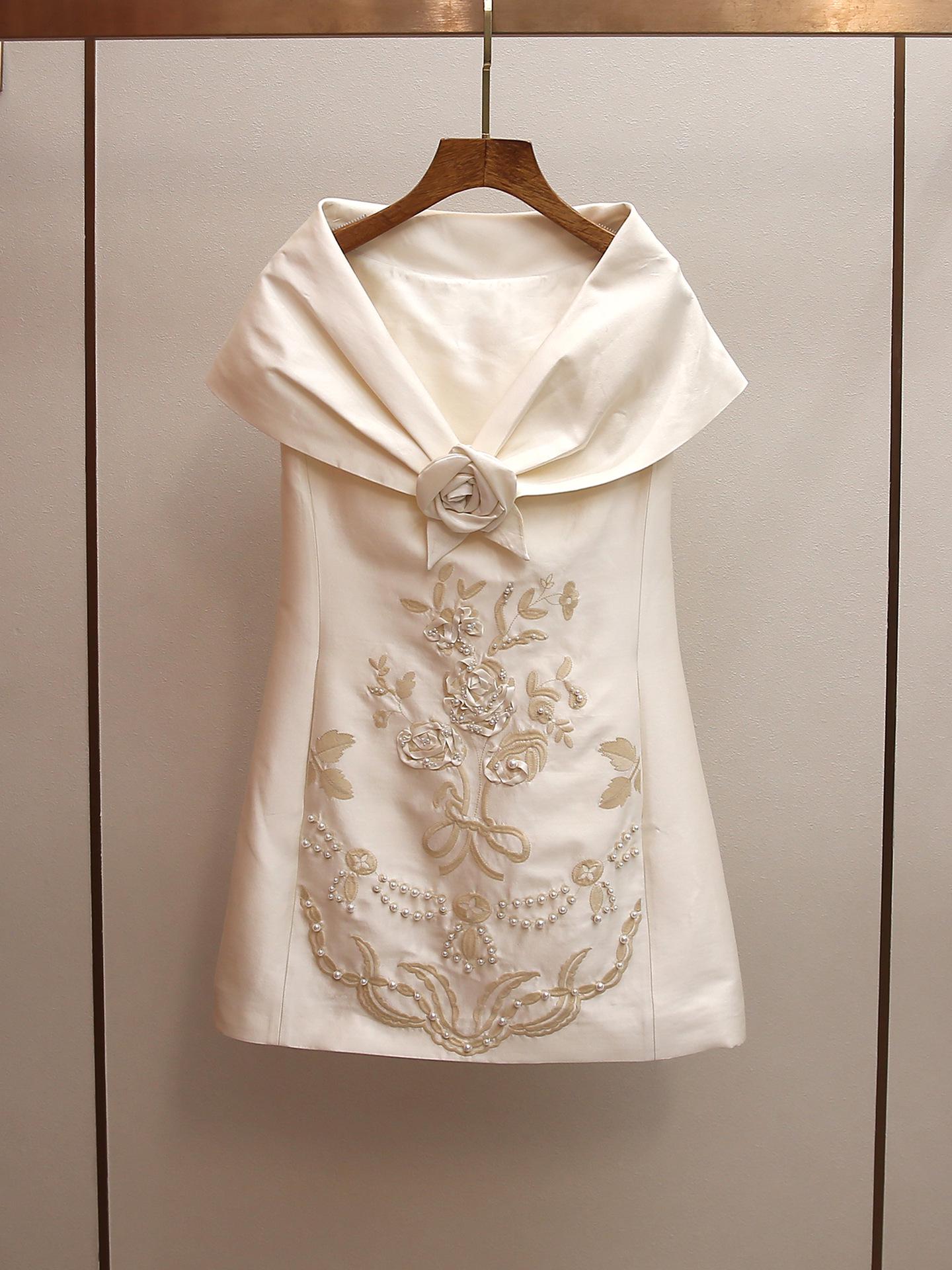 Elegant Spring Women s Sleeveless Dress with 3D Floral Design Large белый