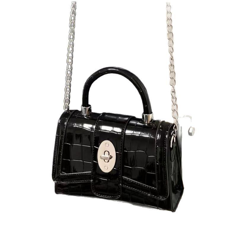 High-Quality Textured Stylish Chain Patent Leather Motorcycle Bag for Women New Niche Handbag Shoulder Crossbody Small Square Bag
