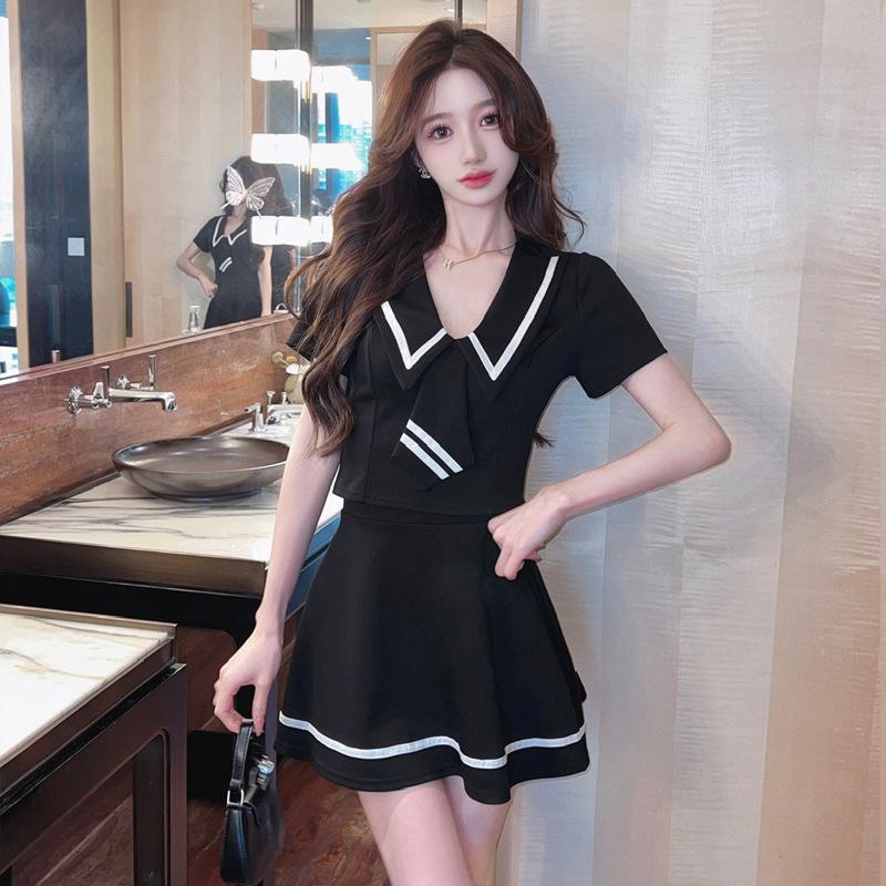 

Женский комплект с коротким топом и юбкой Hottie JK Uniform S белый