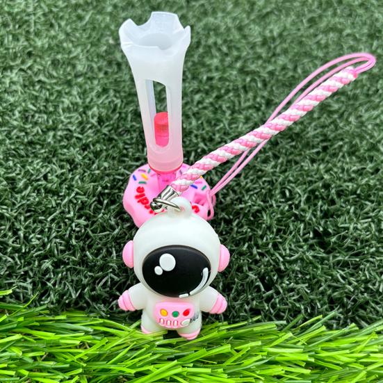 Plastic Anti Lost Golf Tee Hanger Cartoon Astronaut Golf Tee Ring with Strap for Men Women Loss Prevention Tee Holder for Golf Enthusiasts