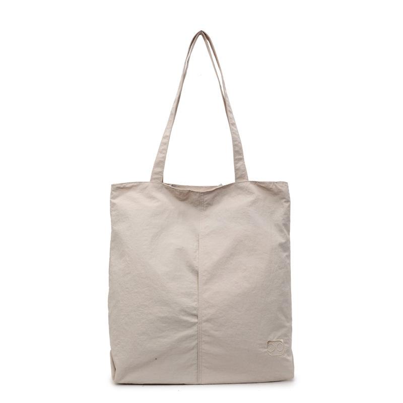 Simple and fashionable Korean version of casual ultra-light and versatile large-capacity nylon cloth shoulder bag tote bag women's commuter bag
