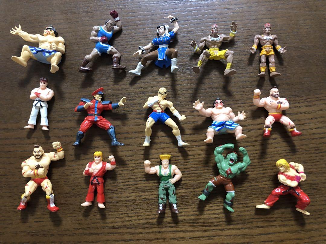 

[USED] Street Fighter figures, 15 pieces