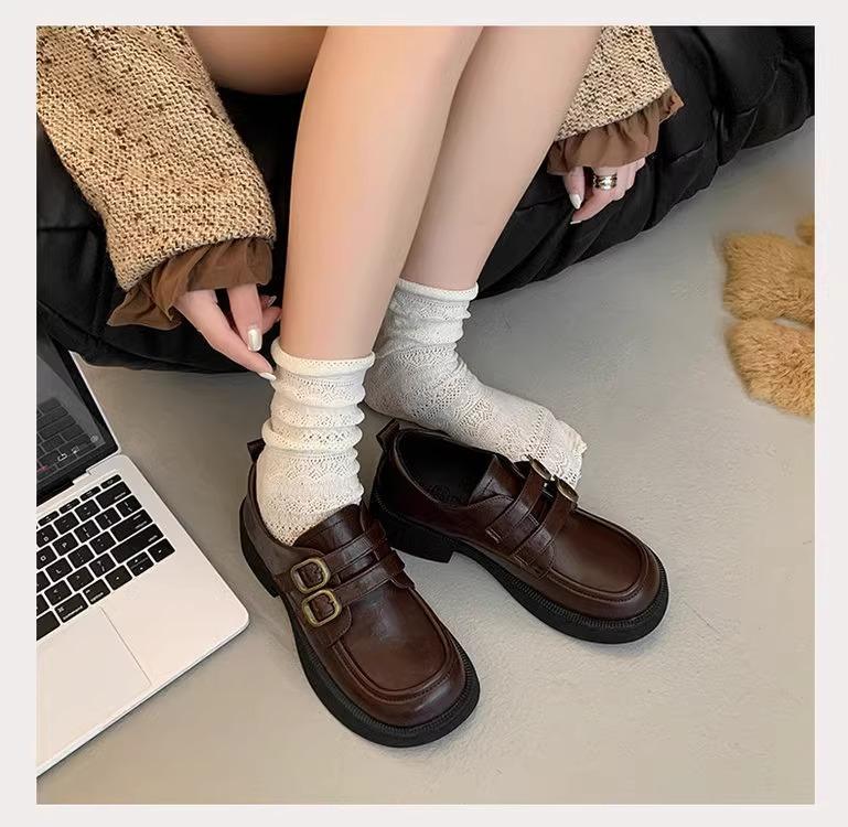 

Маленькие кожаные туфли на платформе в британском стиле 2025 года, новые весенние и осенние универсальные туфли-лоферы с одной педалью, увеличивающие рост, женская обувь Mary 35