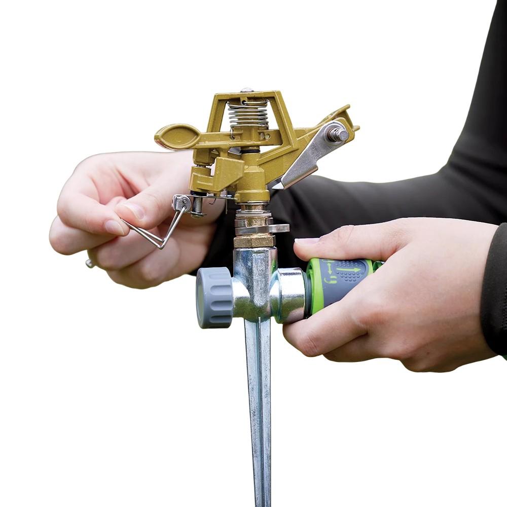 Silverline Spiked Impulse Sprinkler