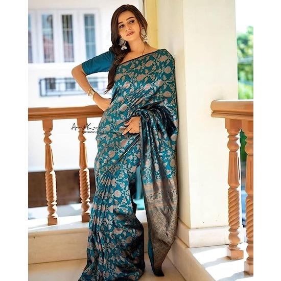 

Женское синее мягкое шелковое сари Kanjivaram с блузкой