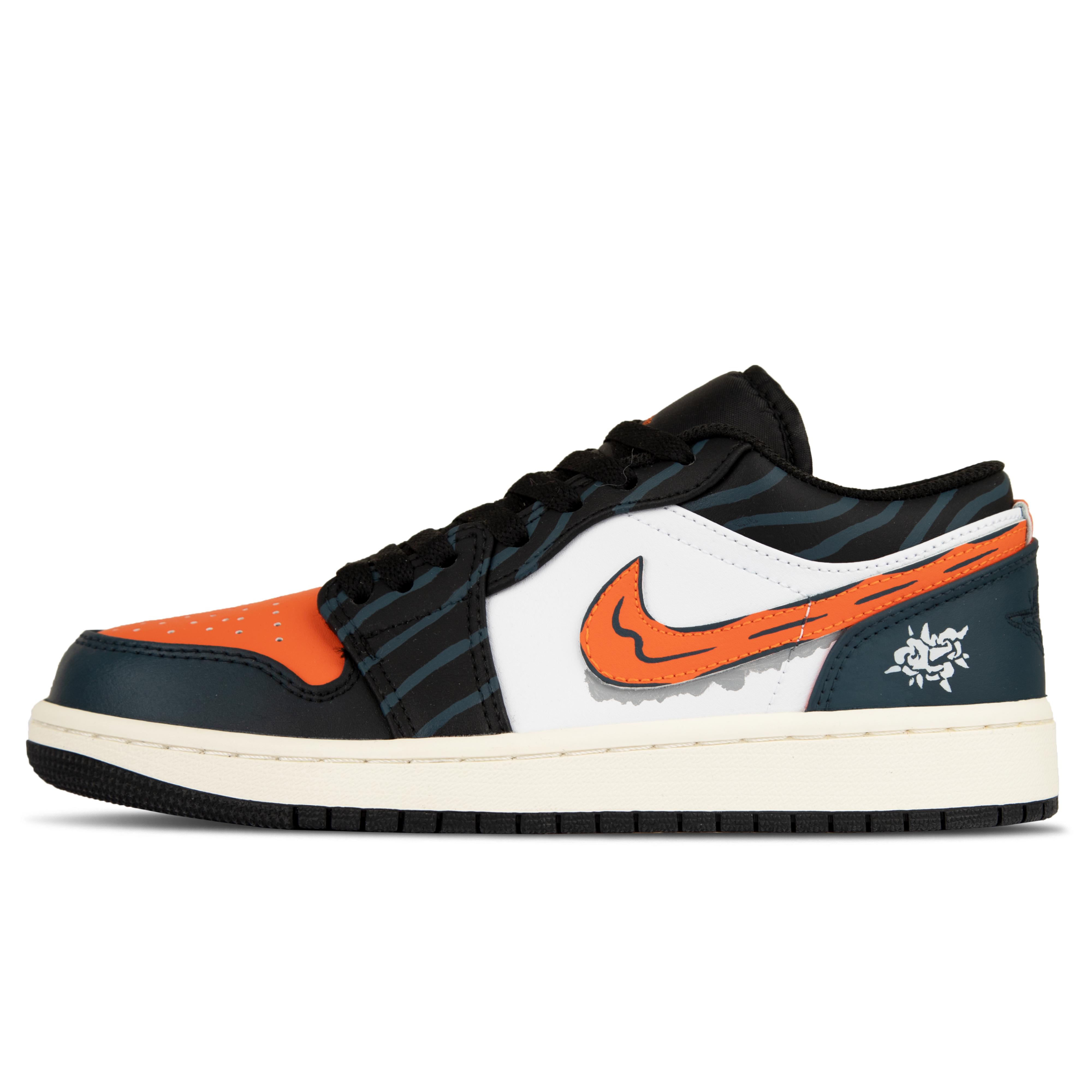

Jordan Air Jordan 1 Cushioning Low top Vintage Basketball Shoes Unisex Black 553558-081(Team1251) 45