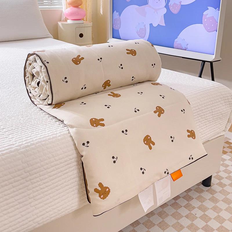 

Милое одеяло с изображением мультяшной собаки для декора комнаты подростка, одеяло с принтом в виде сердечек, 1 шт., мягкое, удобное, тонкое одеяло с кондиционером 1 Pc 200x230cm Quilt