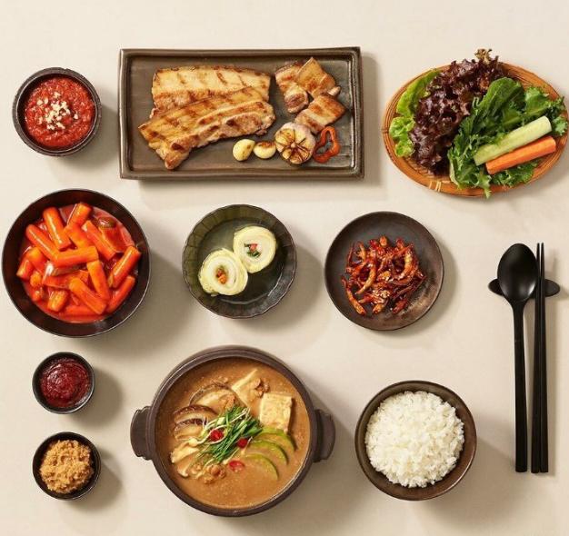 Haechandle Spicy Ssamjang Tube – Korean BBQ Dipping Paste 300g