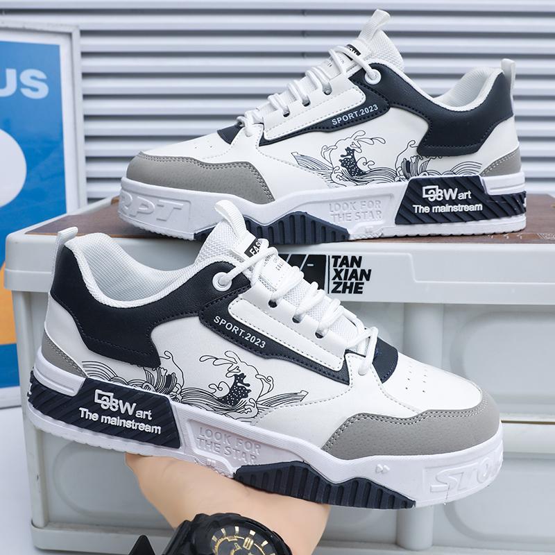 Vulcanized Shoes for Men Flat Comfortable Soft Casual Sneakers Outdoor Sports Fashion Lace-up Leather Skate Shoes Men