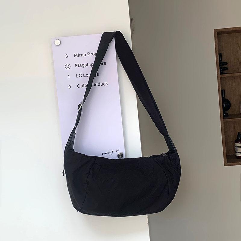 Корейская унисекс нейлоновая сумка-кроссбоди «Пельмень» - Легкая, универсальная, вместительная сумка на плечо чёрный