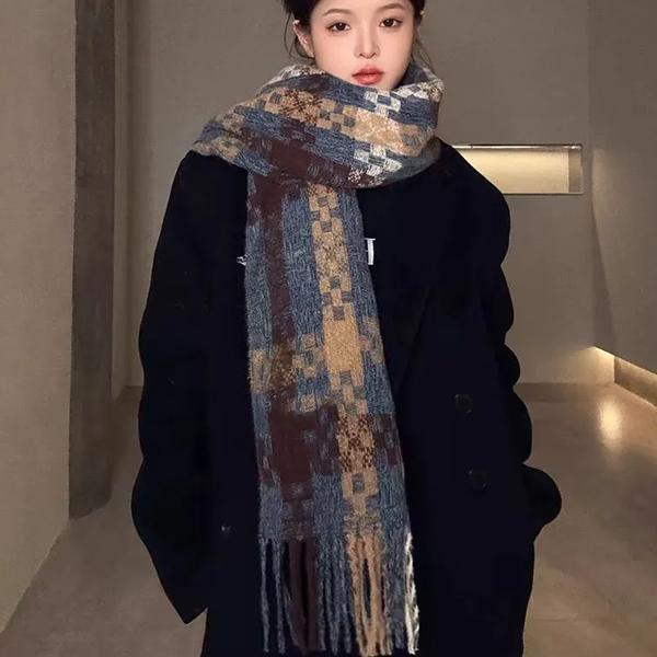 WTEMPO Dames Høst Vinter Søte Kuldebeskyttende Skjerf Retro Elegant Rutete Små Hjerter Mønstret Trykt Jul Nyttår Varm Varm Dusker Skjerf Gaver