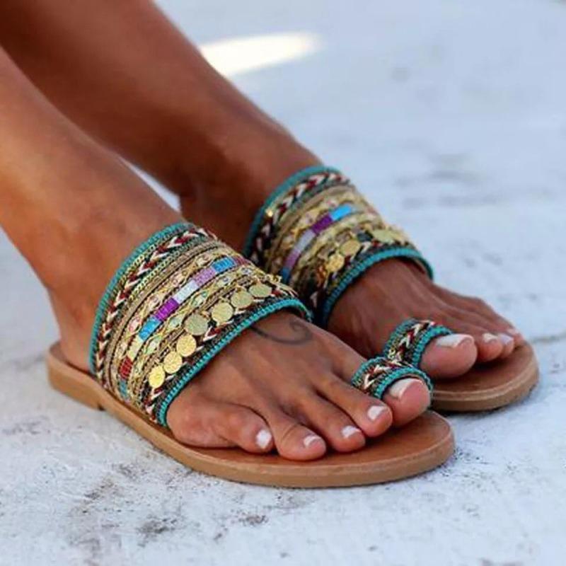 Spring and Summer Metal Decorative Flat Bottom Women's Set Toe Cool Slippers Large Size Women's Sandals