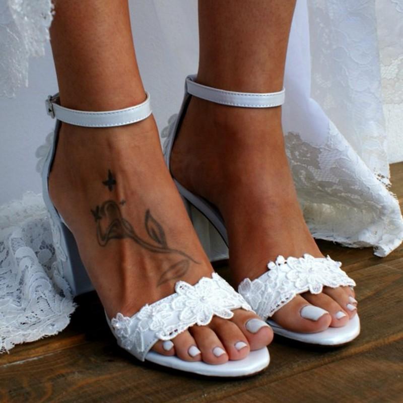 Factory Direct Sales, New Foreign Trade Large Size White High Heels Thick Heel Lace Flower Middle Heel with Sandals Women's Wedding Shoes