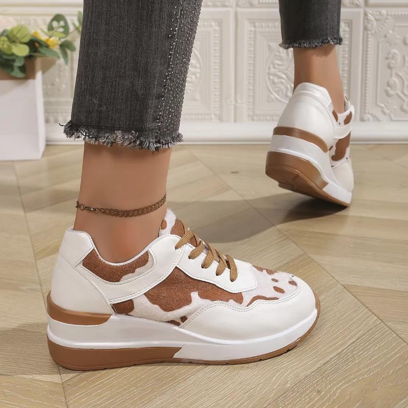 Fashion New Round Toe Thick Sole Lightweight Casual Fashion Walking Shoes Lace Up Comfortable Spring Running Sneakers Zapatos De Mujer