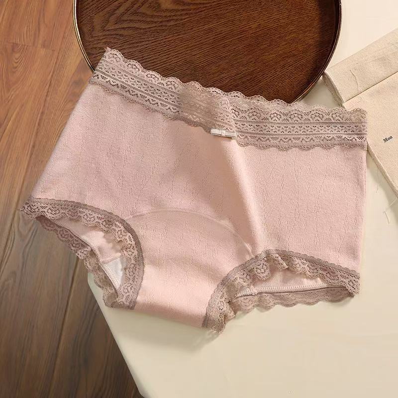 Ladies Autumn and Winter New Lace Edge Cotton 7A Antibacterial Briefs