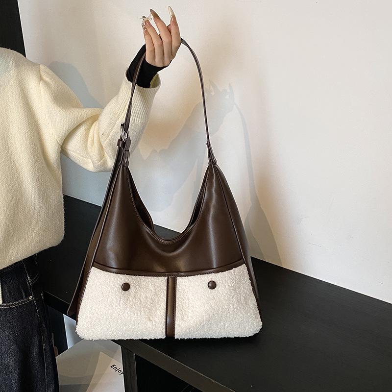 2025 Fluffy Plush Large Capacity Tote - Women's Mori Style Autumn/Winter Underarm Crossbody Bag