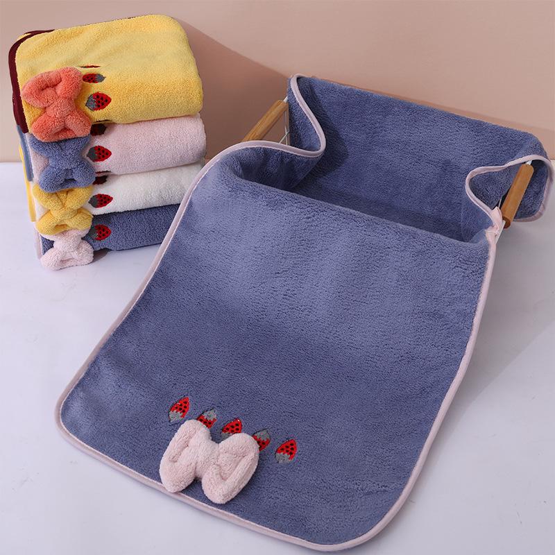 Soft High-Density Coral Fleece Towel - Absorbent, Thick Face & Hair Drying with Fresh 3D Floral Design