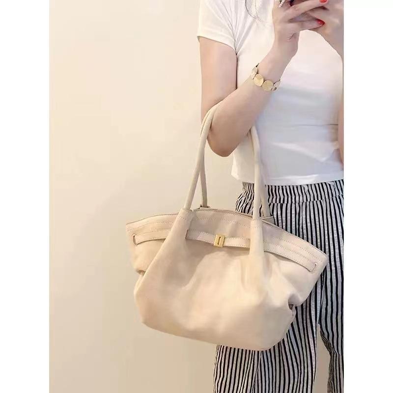 Large Capacity Tote Bag Women's 2024 New High-end Commuting Lazy Wind Single Shoulder Dumplings Large Bag Computer Bag
