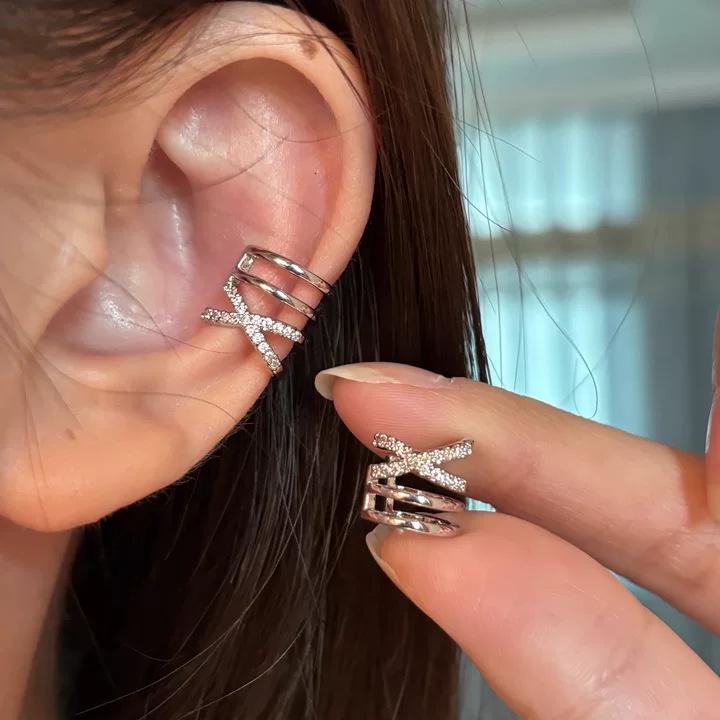 Intertwined Zirconia Ear Cuff: Non-Piercing, Multi-Layered, High-End Fashion Earrings for Women