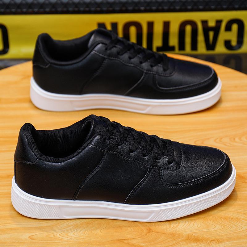New Large Size College Style Men's Lightweight Classic Board Shoes Casual Sports Shoes