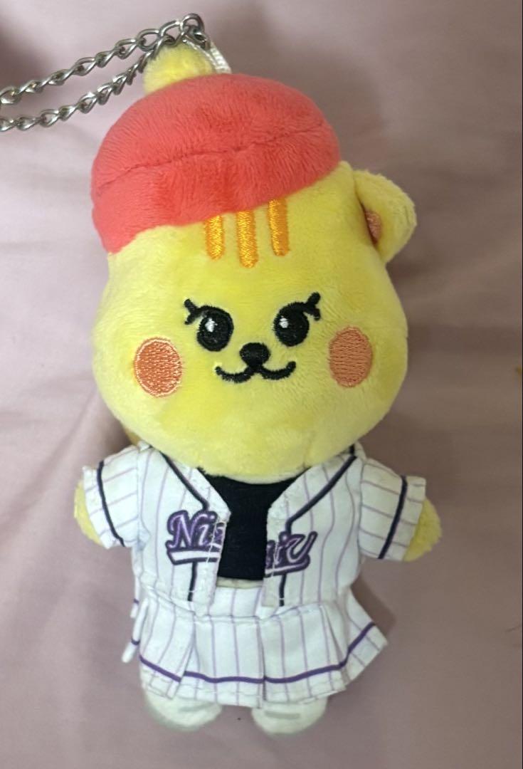 

[USED] NiziU Richie 1st Anniversary Bag Charm