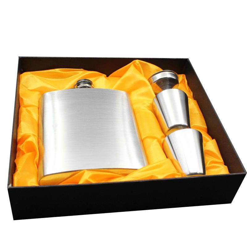

8 Oz Stainless Steel Outdoor Portable Pocket Drinking Container Vodka Drinking Tools for Hiking Climbing Gift Box