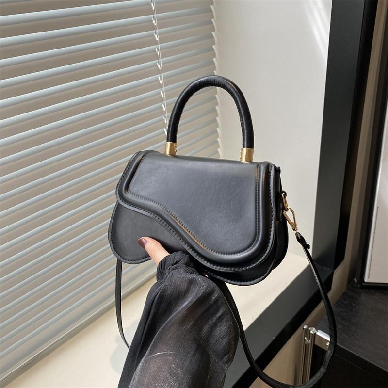 Chic Vintage Style Small Square Bag Modern Design Casual Shoulder Bag For Daily Use