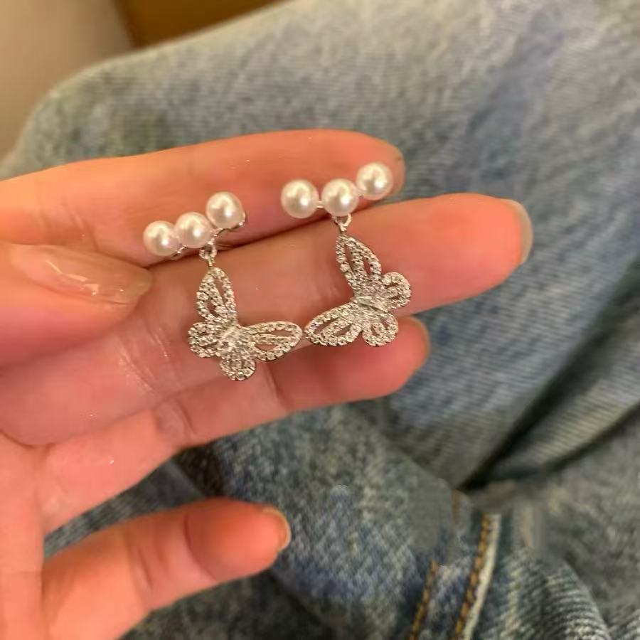 Silver Needle Zircon Flower Pearl Stud Earrings Exquisite Light Luxury High-end Earrings Niche White Versatile Earrings
