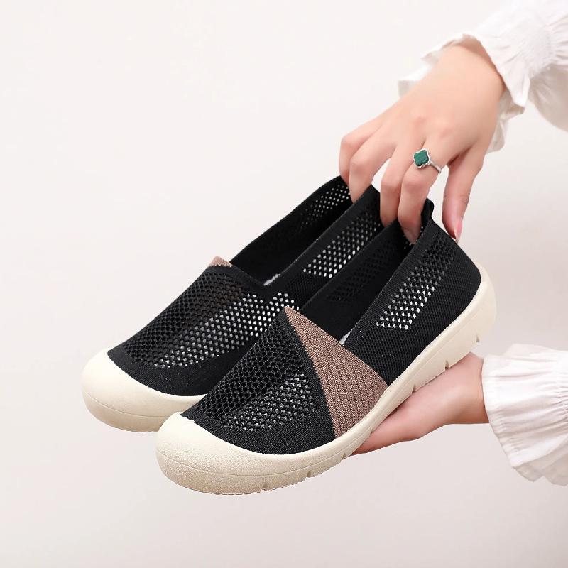 Processing and customization 25 new and old Beijing cloth shoes breathable and versatile casual one-pedal flying woven mesh fashionable middle-aged an