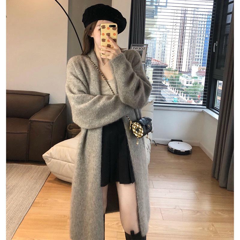 2026 Women's Autumn/Winter Korean-Style Loose Mid-Length Knit Cardigan