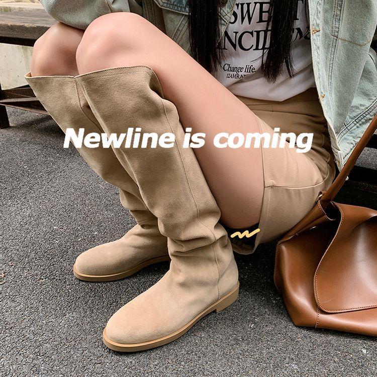 Chaos Shows Temperament~ Loose Straight Thick Leg Boots Leather Knight Boots Plain Oblique Mouth High Tube Flat Bottom Stacking Boots