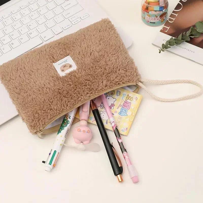 Plush Cosmetic Bag Portable Ladies Wash Bag Large Capacity Multi-function Casual Fashion Cute Bear Pattern for Weekend Vacation