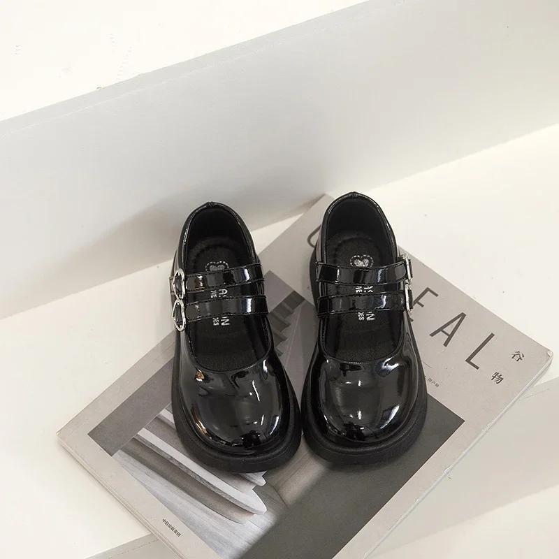 

Детские туфли на плоской подошве Черные глянцевые Туфли для танцев для выступлений для девочек С круглым носком 2025 Новая мода Детские туфли принцессы Нескользящие Мягкие 24 чёрный