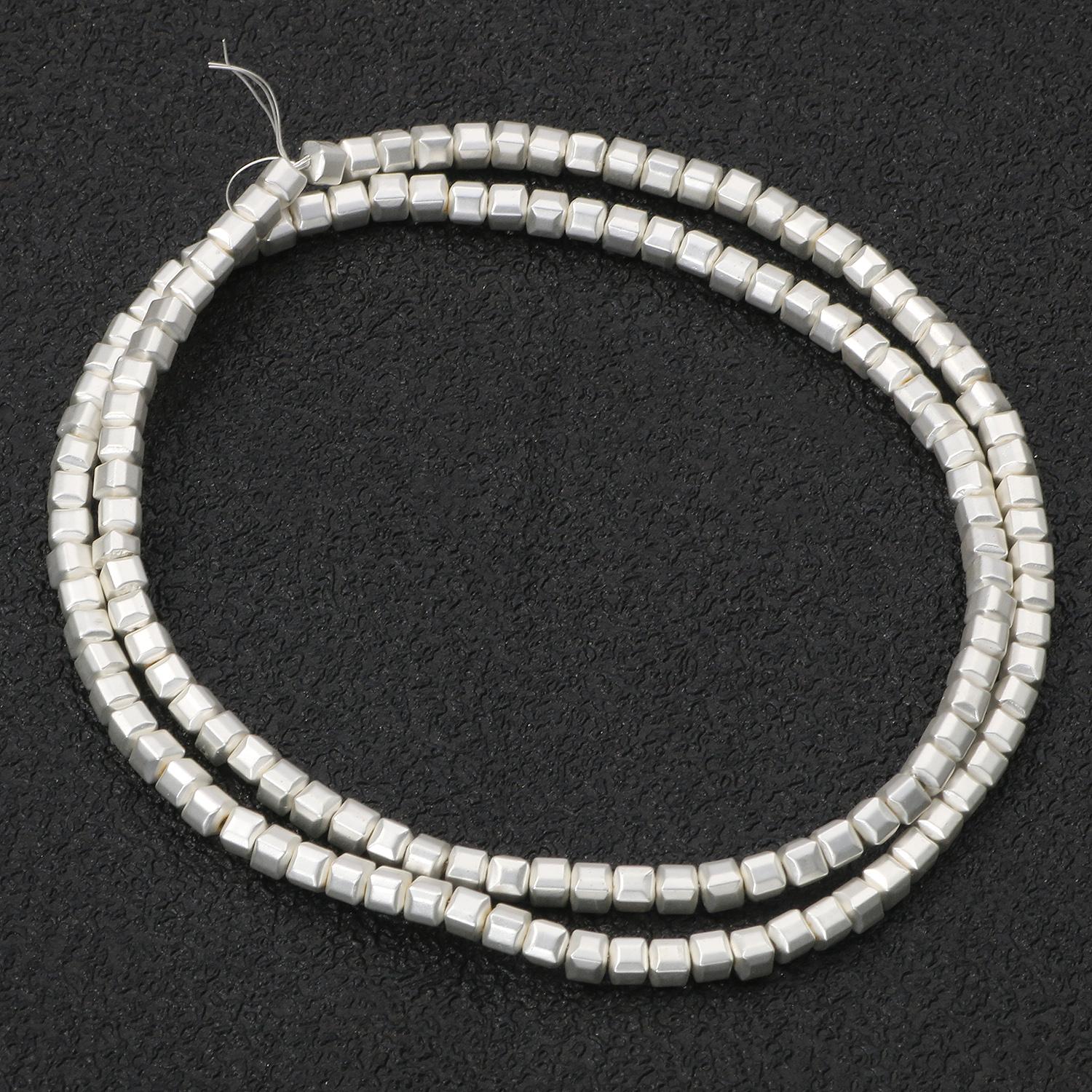 

45 стилей, натуральный камень, серебряный цвет, гематитовые бусины, квадратные круглые бусины в форме сердца для изготовления ювелирных изделий, браслет, ожерелье, 15 дюймов 3x3mm Matte Square серебряный