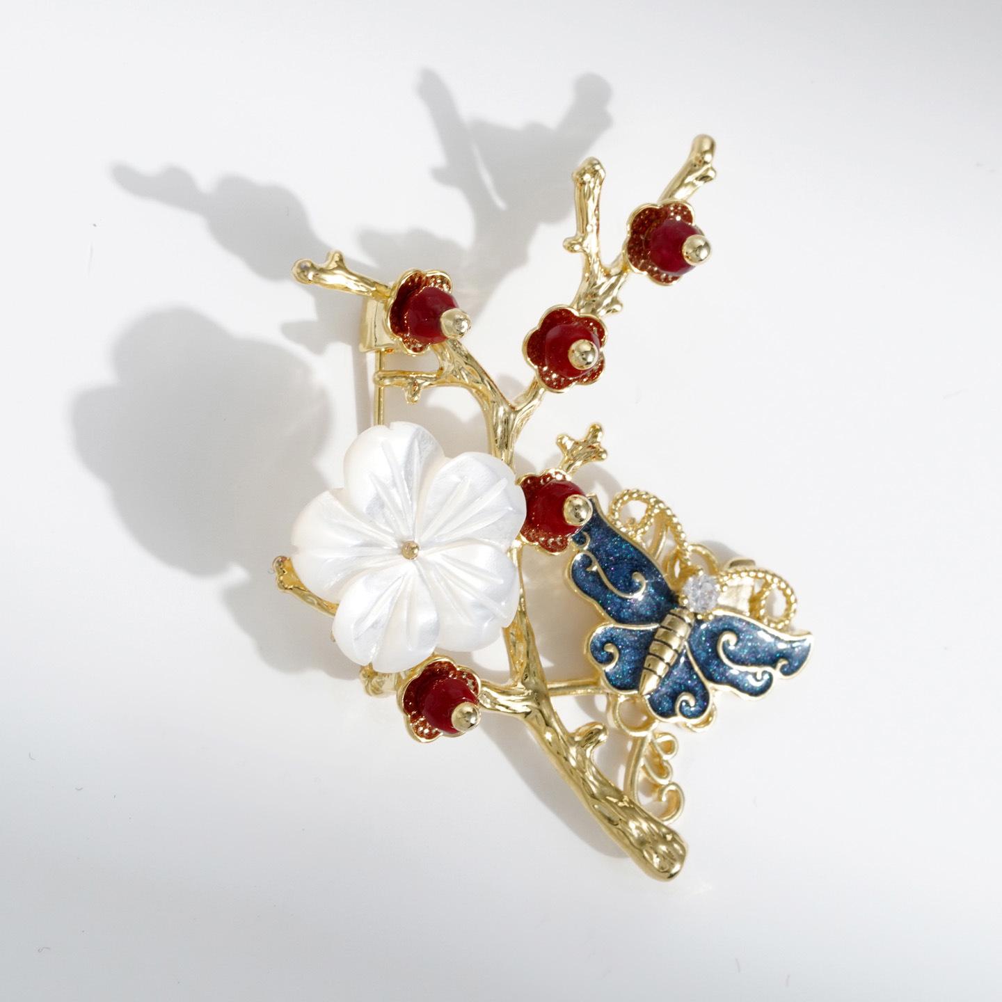Bo Xin Yun Elegant Zircon Butterfly Flower Brooch