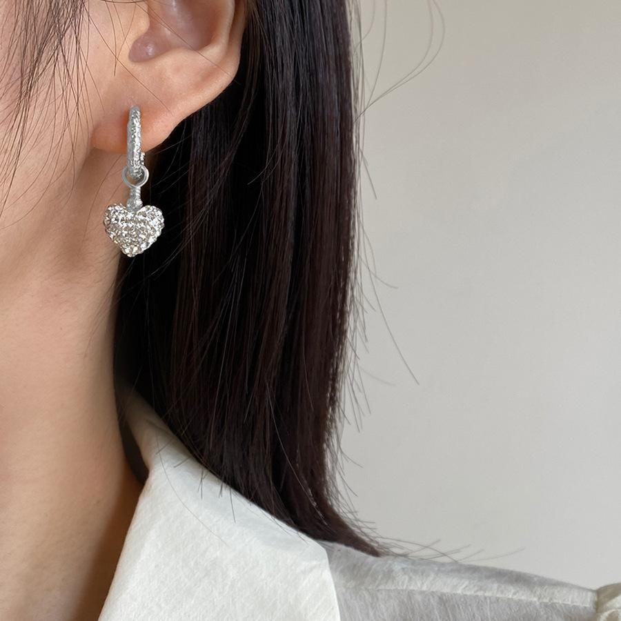 Cold Wind Light Luxury Diamond-Set Love Earrings Women'S Niche Design Exquisite High-End Texture Ear Buckles Earrings