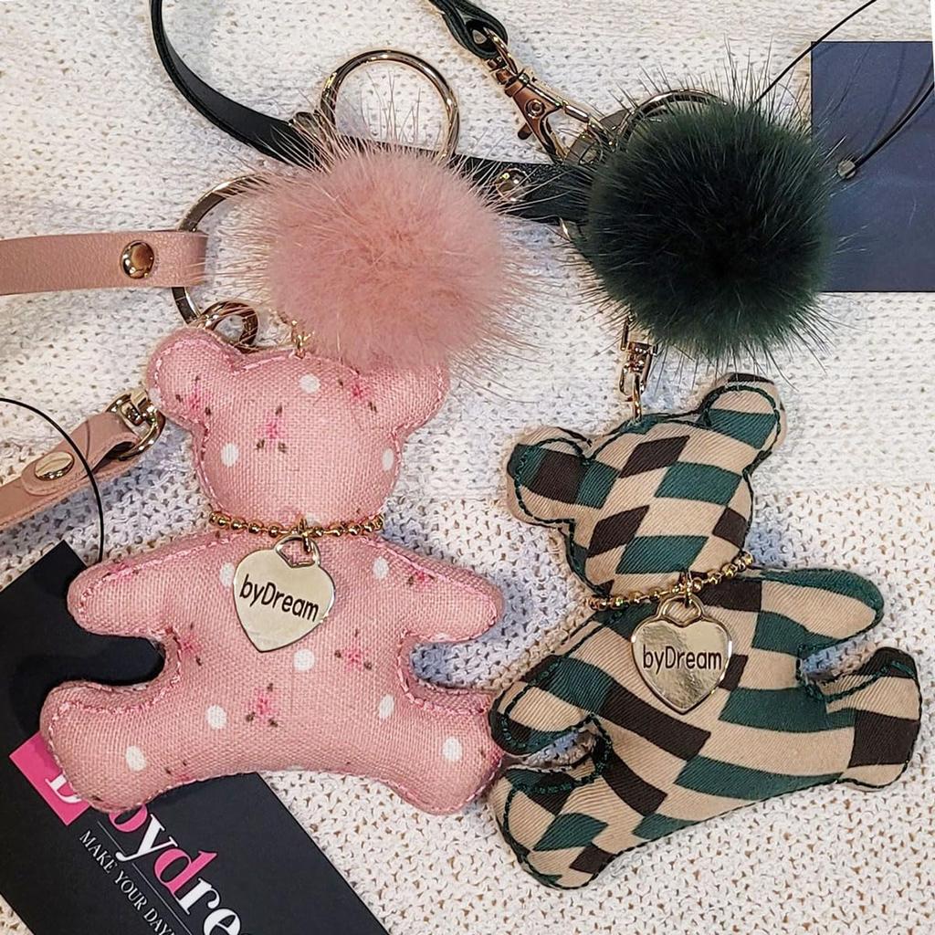 [byDream] Bären Schlüsselanhänger, Bären Taschenanhänger, Plüsch Bären Schlüsselanhänger mit Stoff und Echtem Lederband, Echtes Nerzfell mit Bommel, Stilvoll und Niedlich