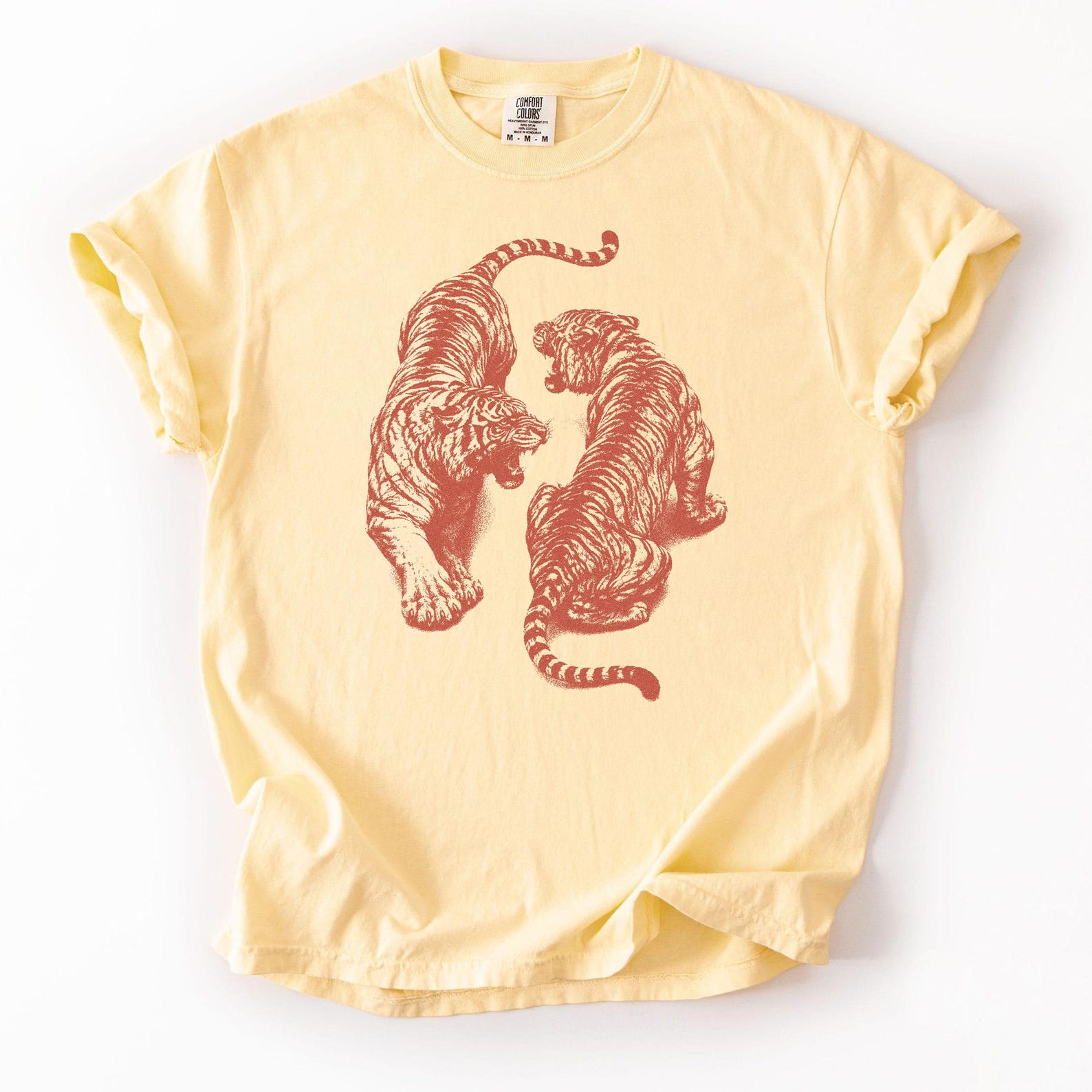 Vintage Japanese Fighting Tigers Shirt, Tiger Graphic Tee, Retro Wild Cat Artwork Shirt, Unisex Tiger Lover Gift XL