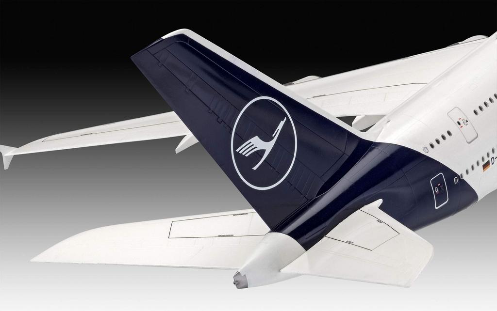 German Revell Airbus Lufthansa New Livery Plastic Model 03872 1/144 A380-800