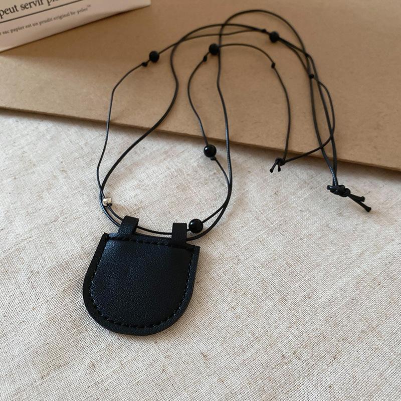 Love Pendant Necklace Internet Celebrity Fashion Versatile Sweater Chain High Sense Jewelry