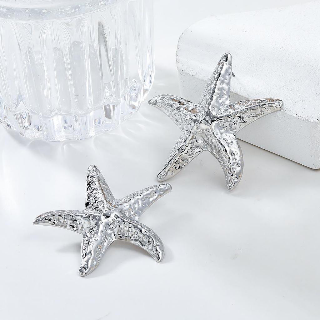 Summer Beach Starfish Earrings: Trendy Alloy Statement Earrings for Women
