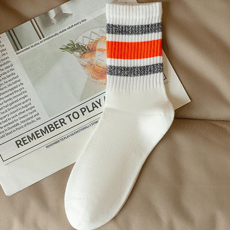 Men's Spring and Autumn Trend Is Simple and Colorful Stripes Absorb Sweat Breathable Sports Tube Socks