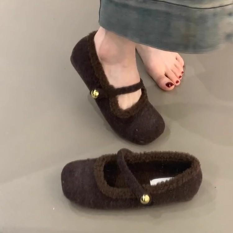 Saueskinnversjon~ fløyel single sko damesko retro Mary Jane sko vinter nye varme ett-ords knapp fluffy sko bomullssko