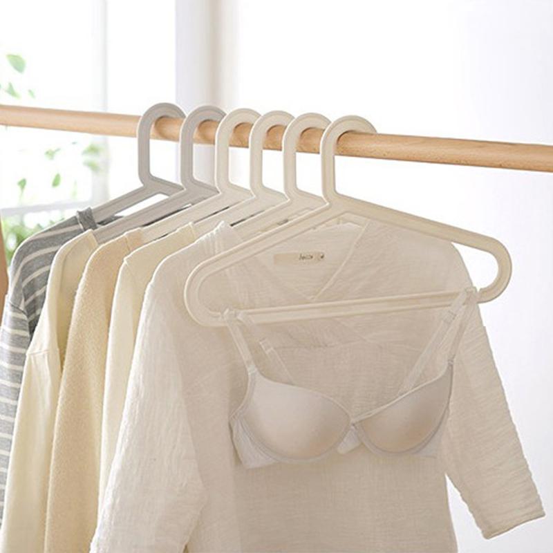 Multi-Purpose Non-Slip Plastic Clothes Hanger for Wardrobe Organization