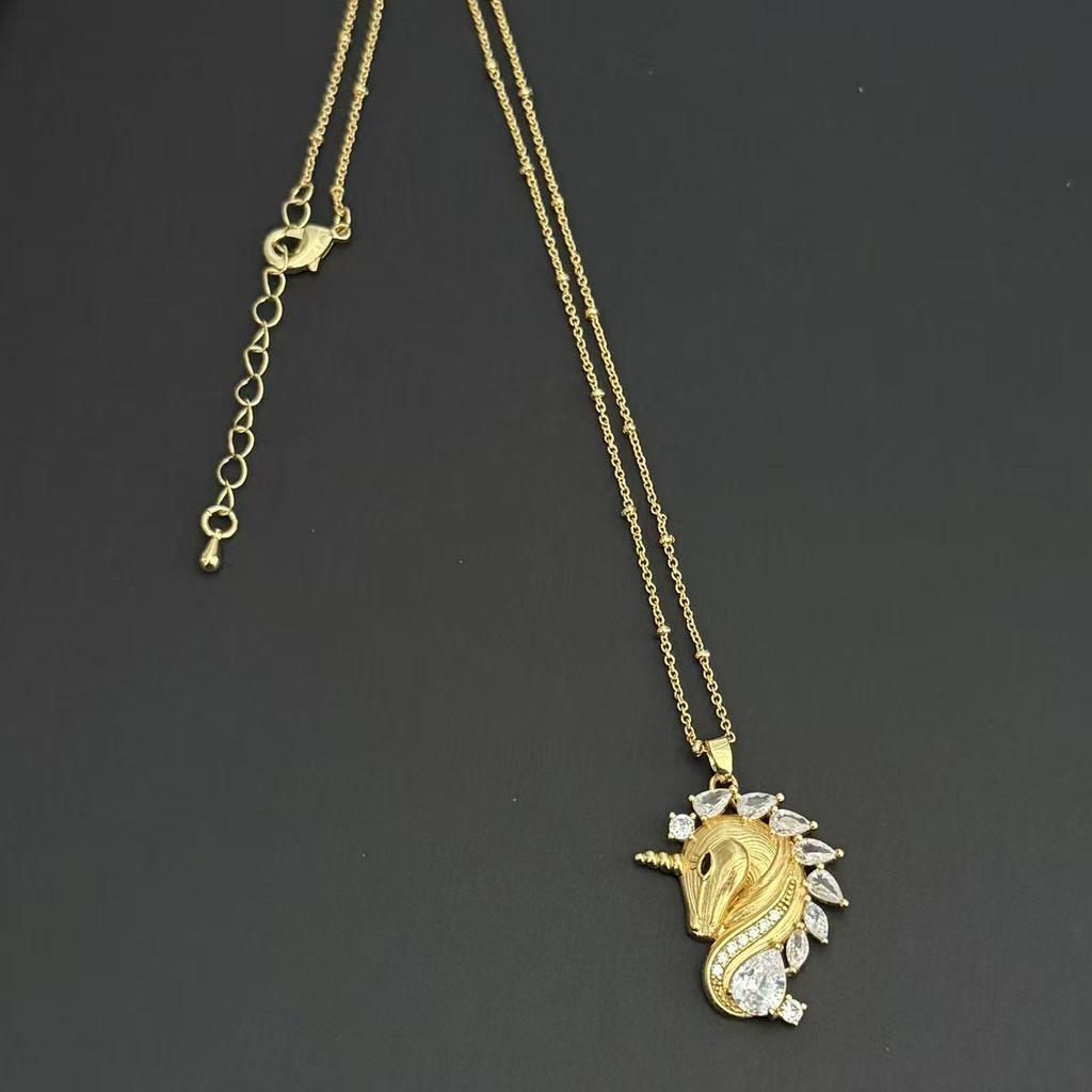 Elegant Unicorn Pendant Necklace - Stylish, Simple Design for a Fashionable Touch
