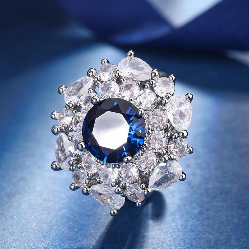 Herbst- und Winterschmuck Kupferboden Vergoldet Simulation Blauer Spitzenkristall Rund Temperament Leichter Luxus Anzug Frauen 10Mm7M