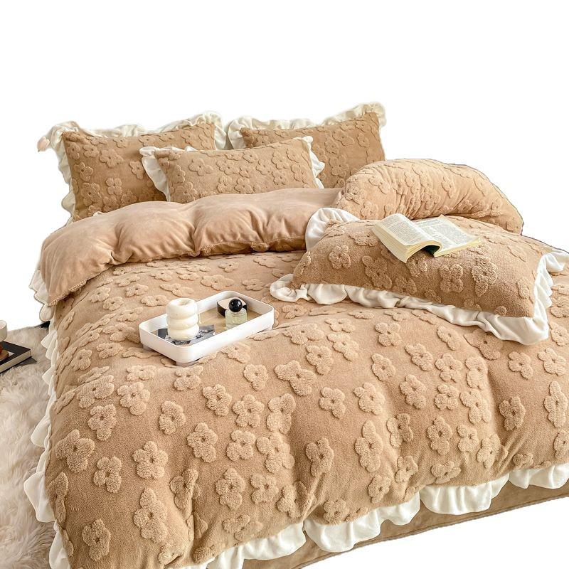 Korean Style Crystal Velvet 4-Piece Winter Set: Thickened Milk Velvet Duvet Cover with Coral Fleece and Fitted Sheet.